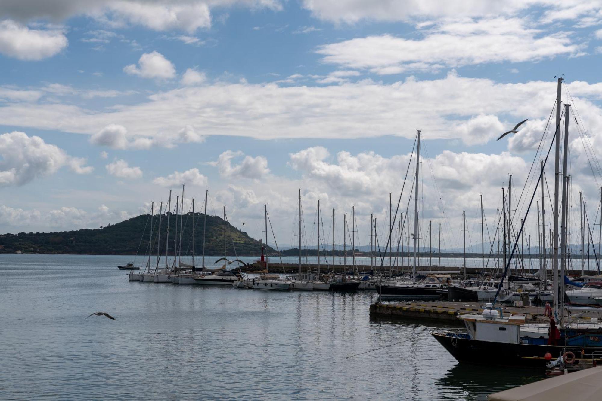 Hotel Baia Di ตาลาโมเน ภายนอก รูปภาพ