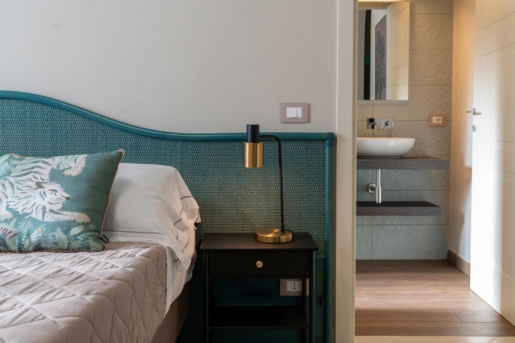 Hotel Baia Di ตาลาโมเน ภายนอก รูปภาพ